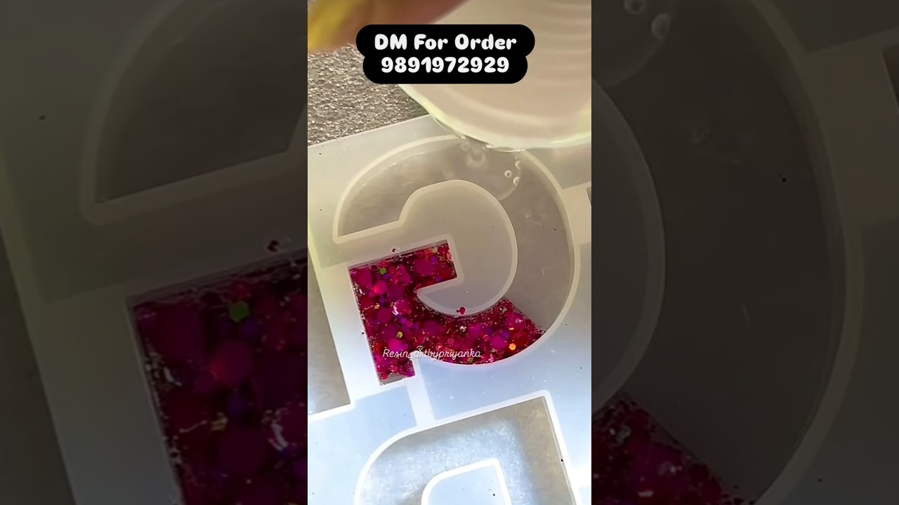 G Letter Glitter Resin Keychain – Personalized Initial Keyring – Handmade Sparkly Gift