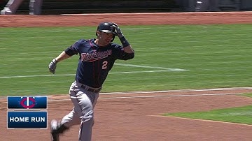 MIN@OAK: Dozier belts a solo home run to left