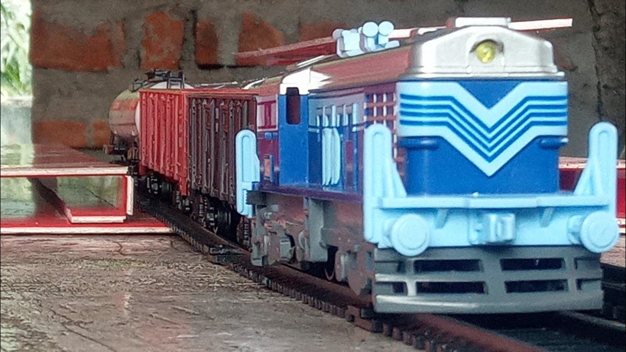 Triple haul Coaches Centy Train Toys Indian Railways Scale