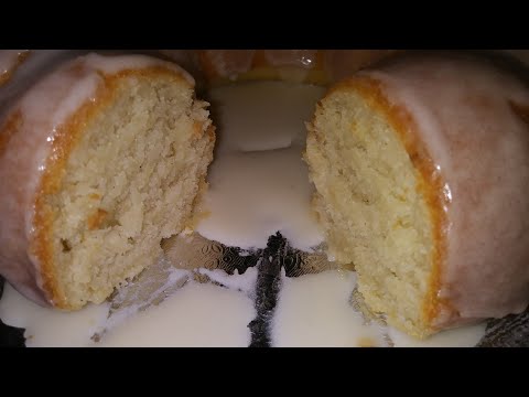 making-gluten-free-vanilla-bean-cake-with-glaze