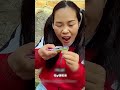 彼女は道端のゼリーを食べて、こんなことが起こった！
