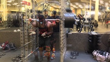 Heavy squats to close out 2014