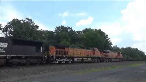 NS Baretable 25W - NS Dash 9, SD70M #2613, BNSF H2 Dash 9 #5684 & H3 ES44DC #7231 - Rootstown OH
