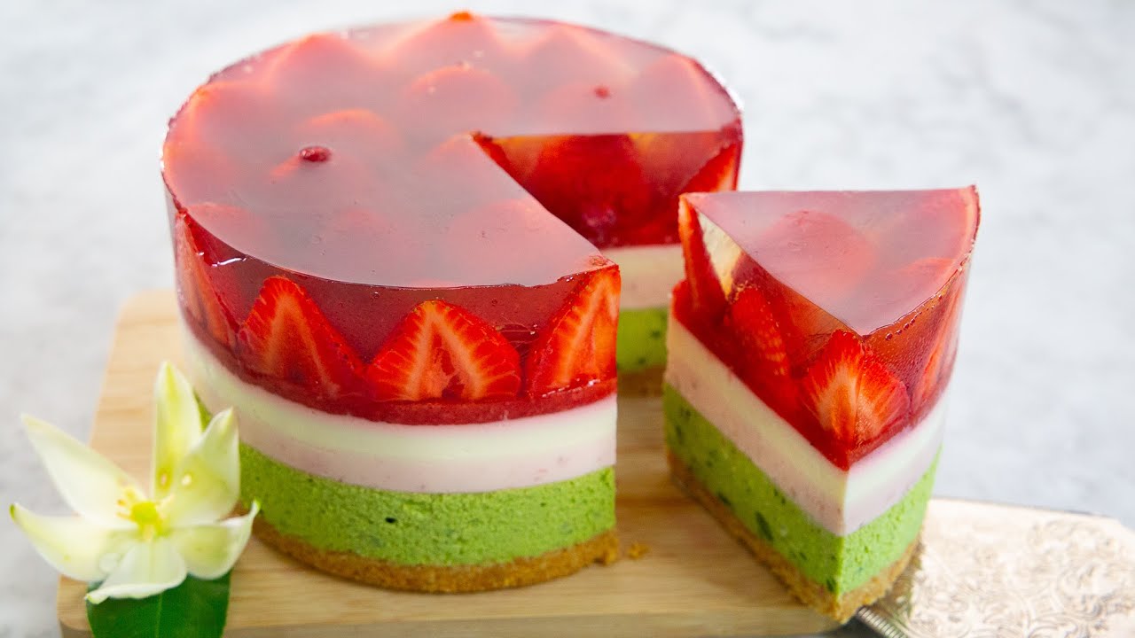 NoBake Matcha Strawberry Cheesecake Eggless & Without oven｜Anneke
