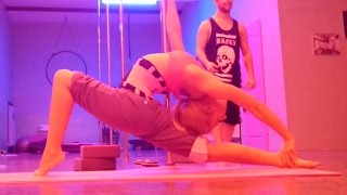 Kasia Kwasia Kwaśniewicz backbending (why Jakub Kolasa doesn't do rainbow marchenko yet:))