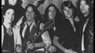 Download Lagu Clover - Ain't Nobody Own Nobody's Soul - Huey Lewis MP3