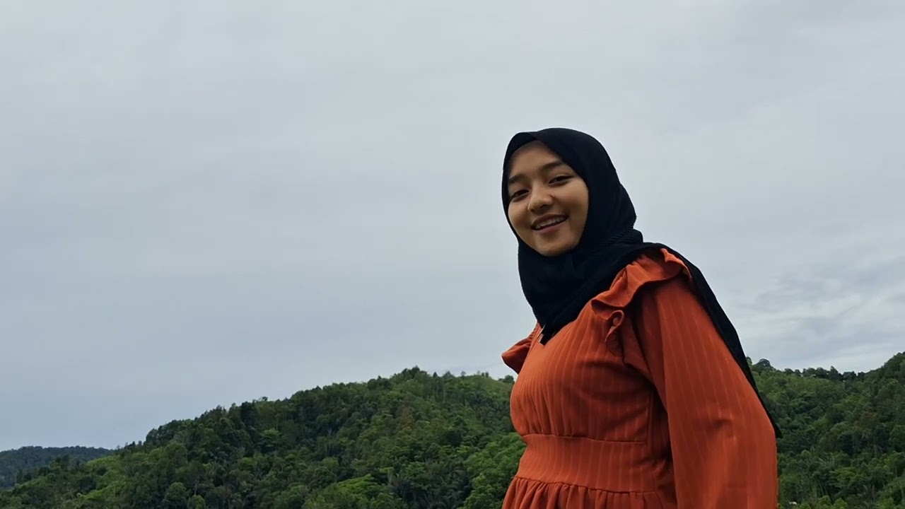 MAIN DULU KE SAWAH SAMBIL LIHAT PEMANDANG INDAH