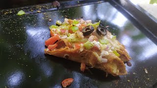 रोटी पिझ्झा रोल रेसिपी ! Pizza roll recipe in Marathi - Yummy Diaries