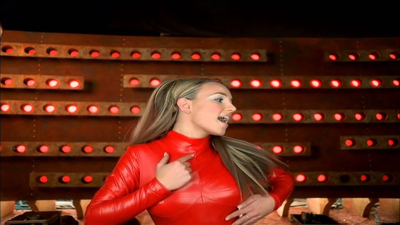 Упс ай дид ит эгейн. Бритни спирс i did it again. Бритни спирс упс ай дид ит эгейн клип. Бритни спирс упс ай дид. Бритни спирс упс.