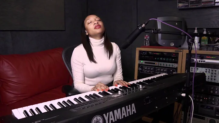 Shelea sings The MUST SEE BIGGEST WHITNEY HOUSTON ...