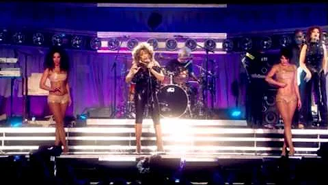Clare Turton Derrico -Tina Turner Live - Typical Male