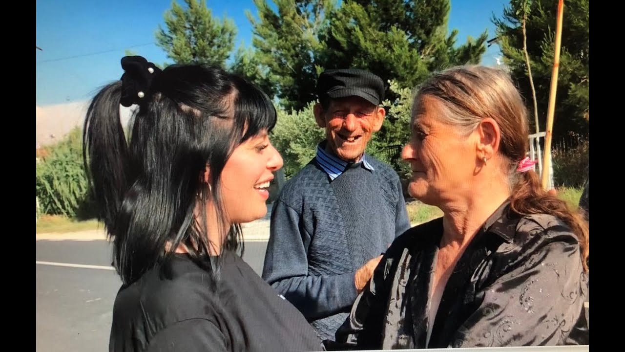 A keni parë njerëz kaq të çiltër?Ndiqeni fshatin Çermë Shkumbin.'Enveri paska qënë flori i floririt