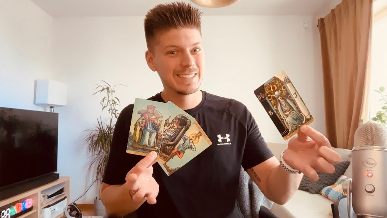 PISCES ♓︎ Someone Deeply Missing You Pisces! 💭🥺♥️ They Want You To Wait For Them a Bit.. 😳 JULY 2025