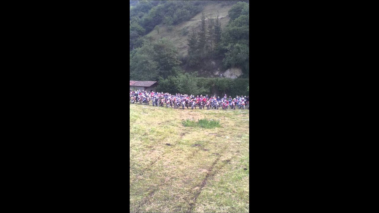 Salida carrera enduro de Tineo (Asturias)