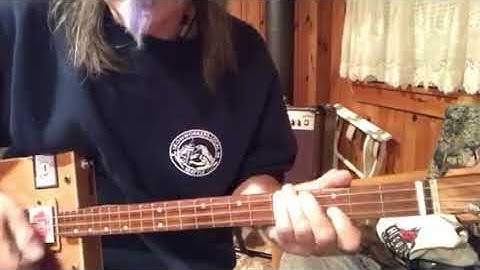 Bird without a feather  RL Burnside Beginner lesson on your 3 string Cigar Box Guitar