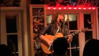 Uncomfortably Slow- Newton Faulkner - House Concerts York