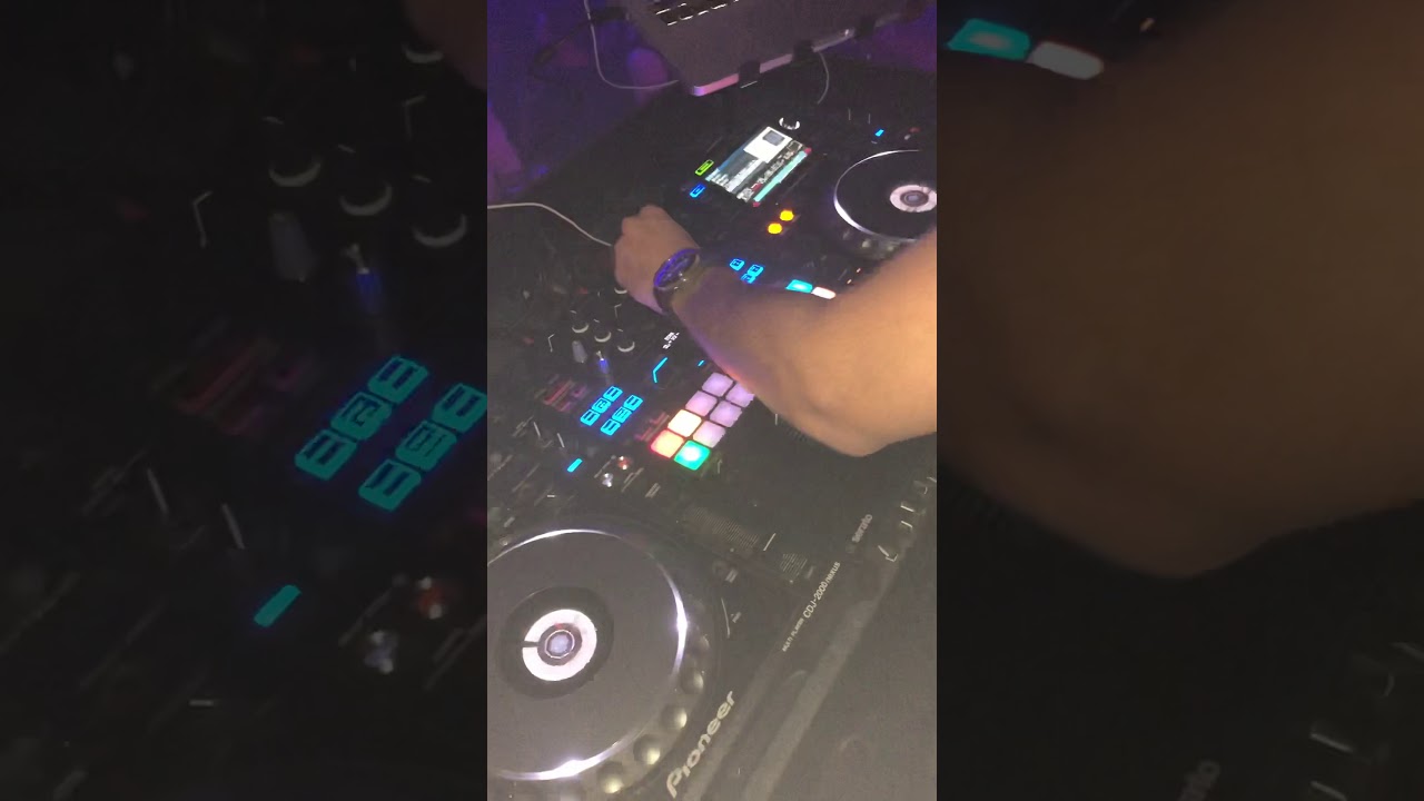 DJs light hands at 4am