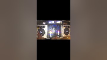 Testing out Mixars Duo Left Hand Scratch