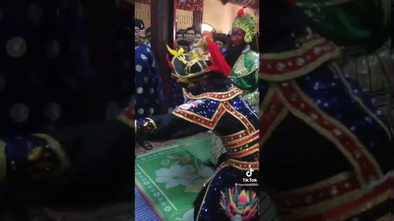 周倉發駕氣噗噗~關公拿青龍偃月刀給他耍