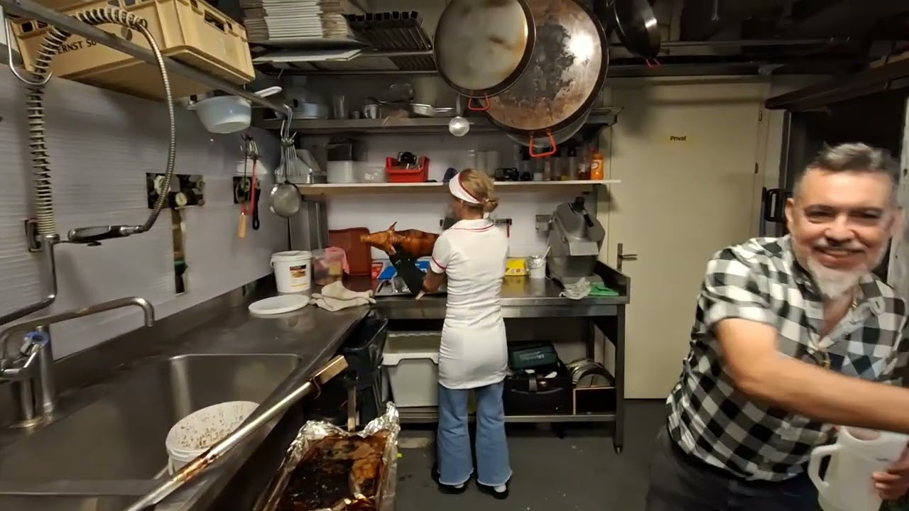 Leitão à Dão Lafões, Restaurant Schmerikon com Fátima Brás, reportagem Quelhas, Revista repórter X 