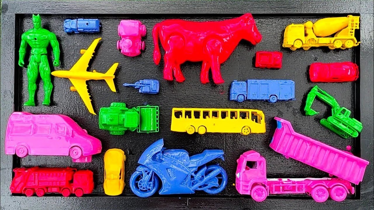 Membersihkan mobil mobilan, truk molen, excavator, truk pasir, ambulan, pesawat, sapi & batman