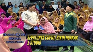 Orang Ini Buat Ngakak 1 Studio Karena Sepatunya Copot Saat Didoakan Ust. Dhanu - Siraman Qolbu (1/3)