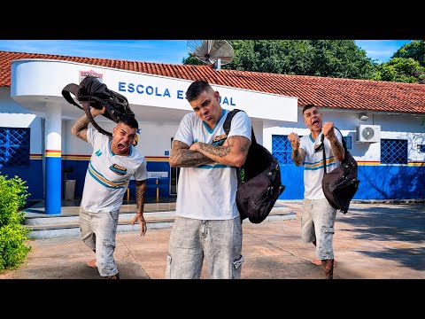 PRIMEIRO DIA DE AULA E FUI EXPULSO