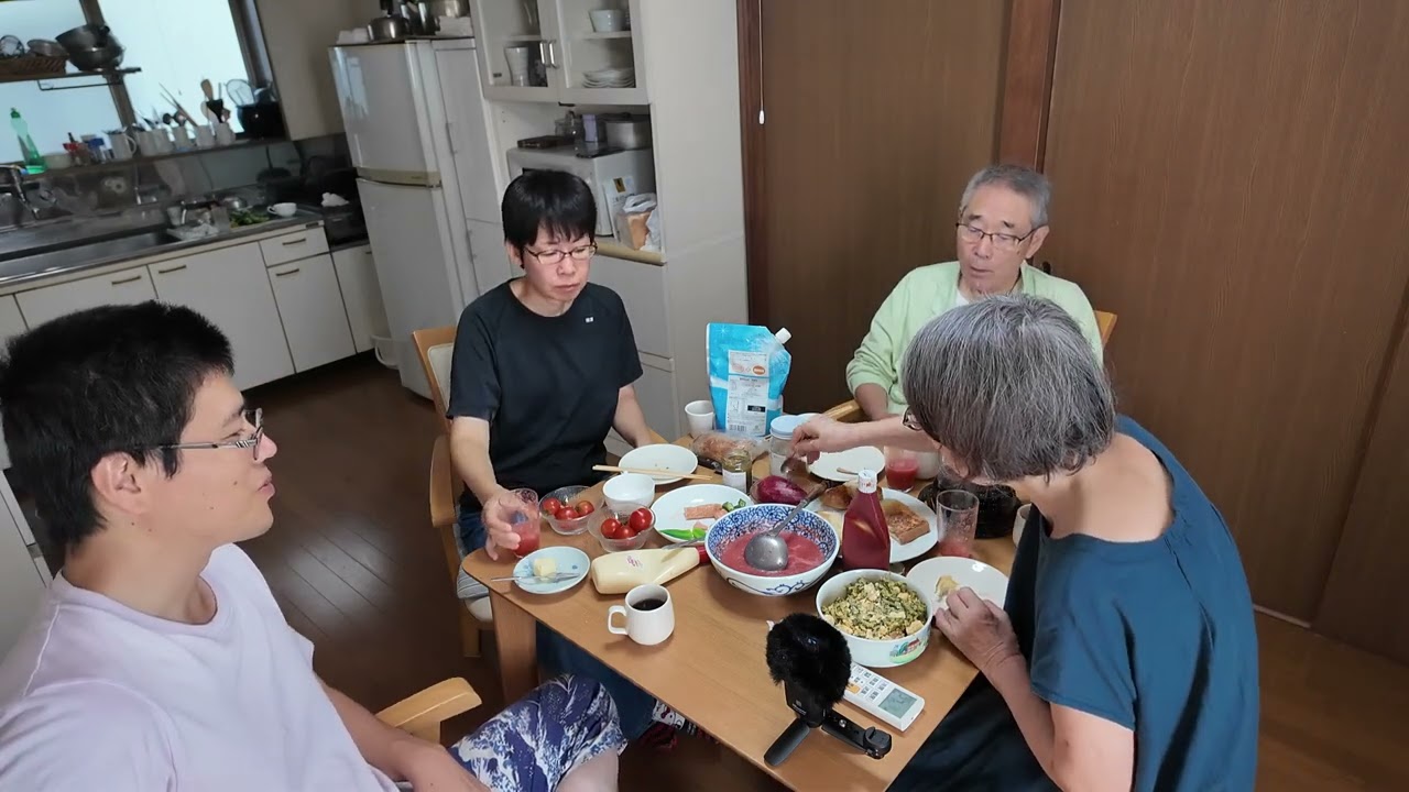 Breakfast at my parents' house - YouTube