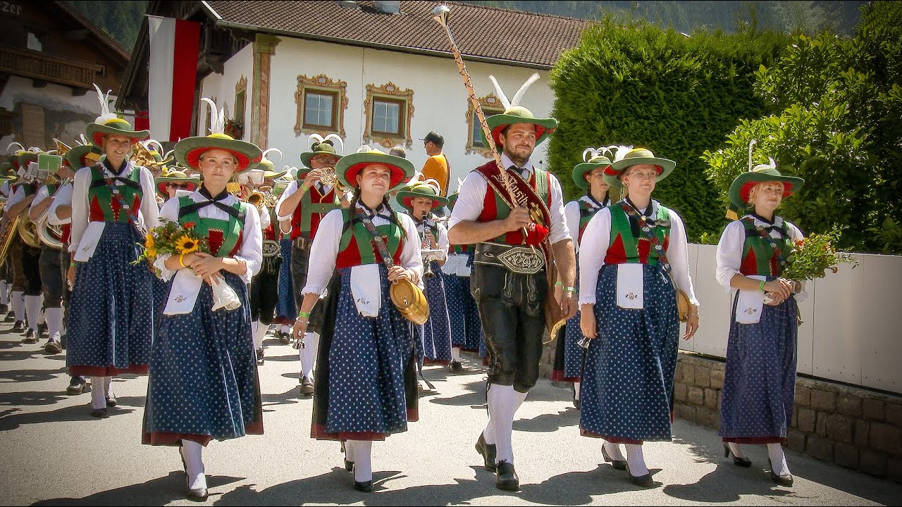 🎶 Marsch durch Thurn mit der Musikkapelle Thurn | Blasmusik in Osttirol