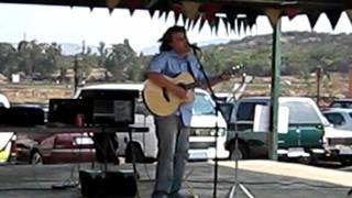 Dennis Adams - Longest Note Sang.avi