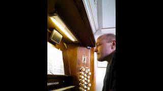 2 Looking At The Organ Console - Holy Trinity Gosport With Richard Dewland