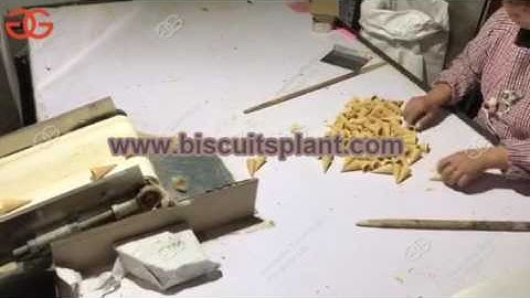 Crispy Plain Ice Cream Cone Making Machine Working Video