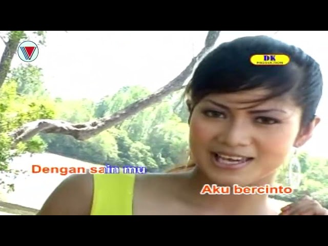 Aku Cure Di Belakangmu - Baby Sofea (Official Music Video) class=