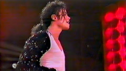 Michael Jackson - Billie Jean | Live in Copenhagen, 1992 (Semi-Remaster)