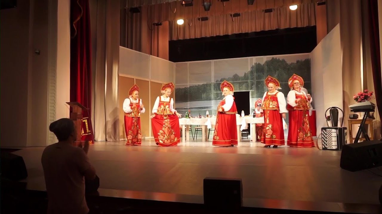 «Чеховцы» готовят премьеру народной комедии «Баба Шанель»