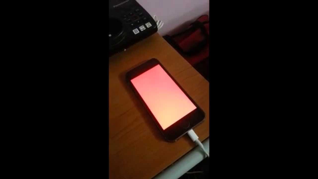 Red screen of death iPhone5s YouTube
