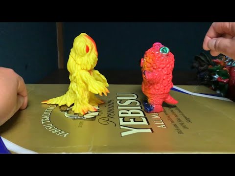 ソフビ DE 怪獣バトル　公害怪獣ヘドラ 対 最果て宇宙人ムゲン