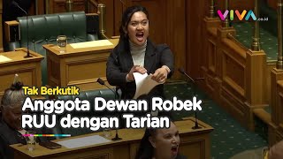 Parliament Building Flooded with Protests! Council Members Tear Up Bill, Followed by Tribal Dance