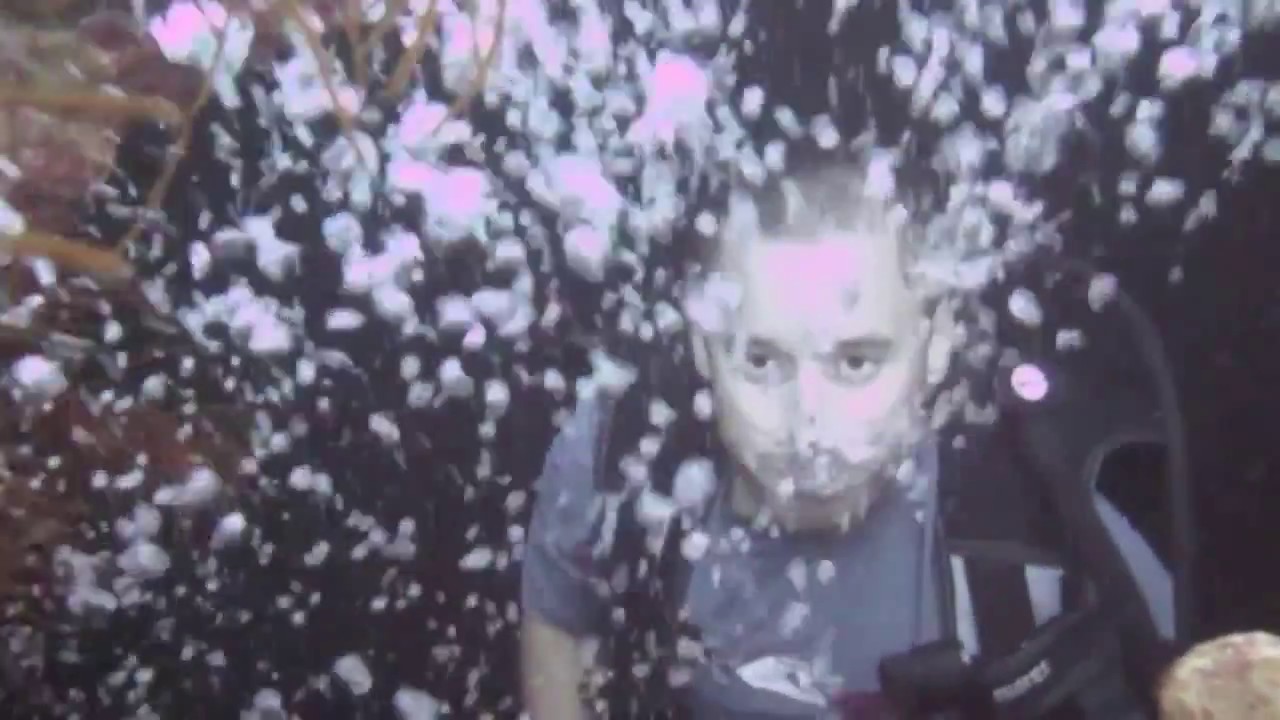 Coron full wreck penetrations