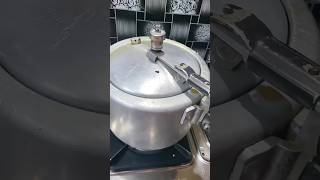 परफकट दल खचड ककर म कस बनय Dal Khichdi Recipe Pressure Cooker Khichdi