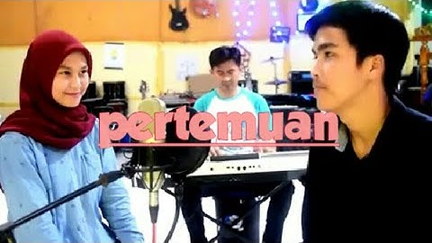 PERTEMUAN riyan & tiya dangdut cover