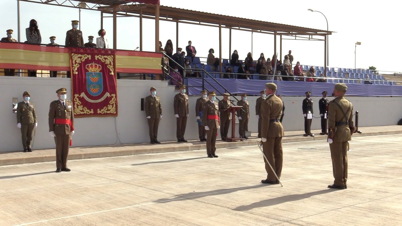 El general Luis Sáez Rocandio recibe el mando de la Comandancia General de Melilla