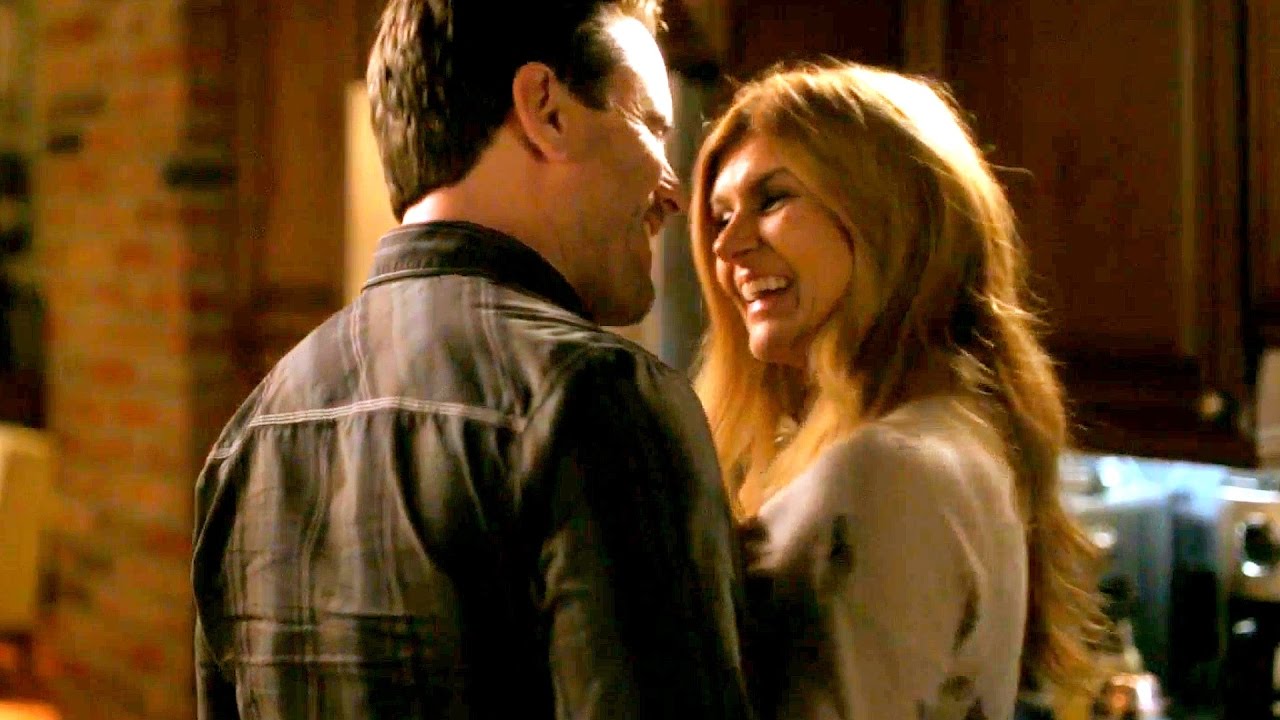 deacon-and-rayna-make-out-5x08-youtube