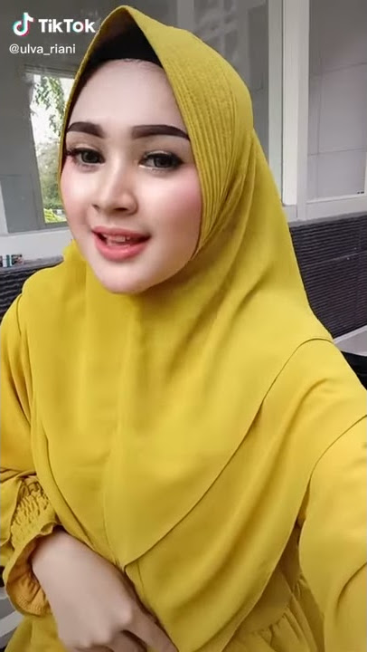 story wa tik tok cewek berjilbab