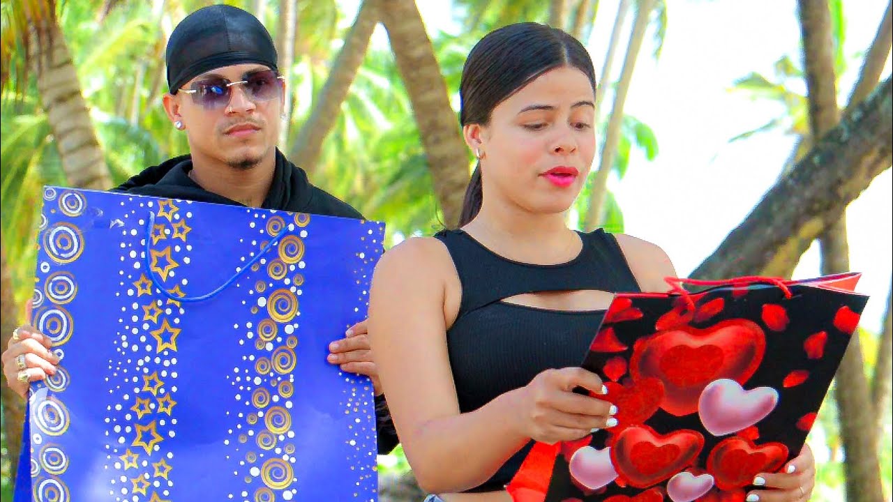 Le rechaza un regalo a su novio por esta razón 😳💔 #viral #reflexion #short