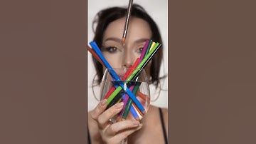 Colored pencil as a lipstick?😱 original video @Foxyyriri