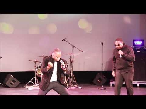 INTRO performs "COME INSIDE"