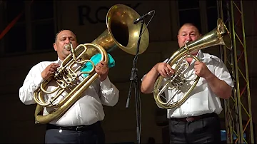 Gypsy trumpet music in Romania