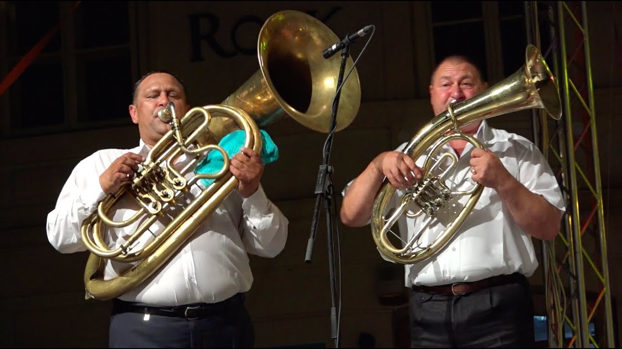 Gypsy trumpet music in Romania | Aden Films