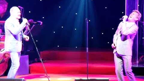 Rob De Nijs & Paul Michiels - ontmoeting (Rob 70 Lotto arena)